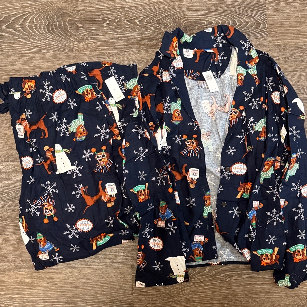 Old Navy Festive Navy Pajama Set